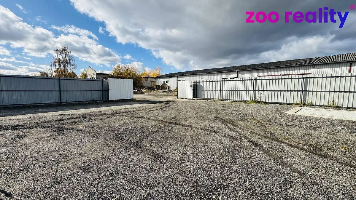 Prodej pozemku 670 m², Lišov