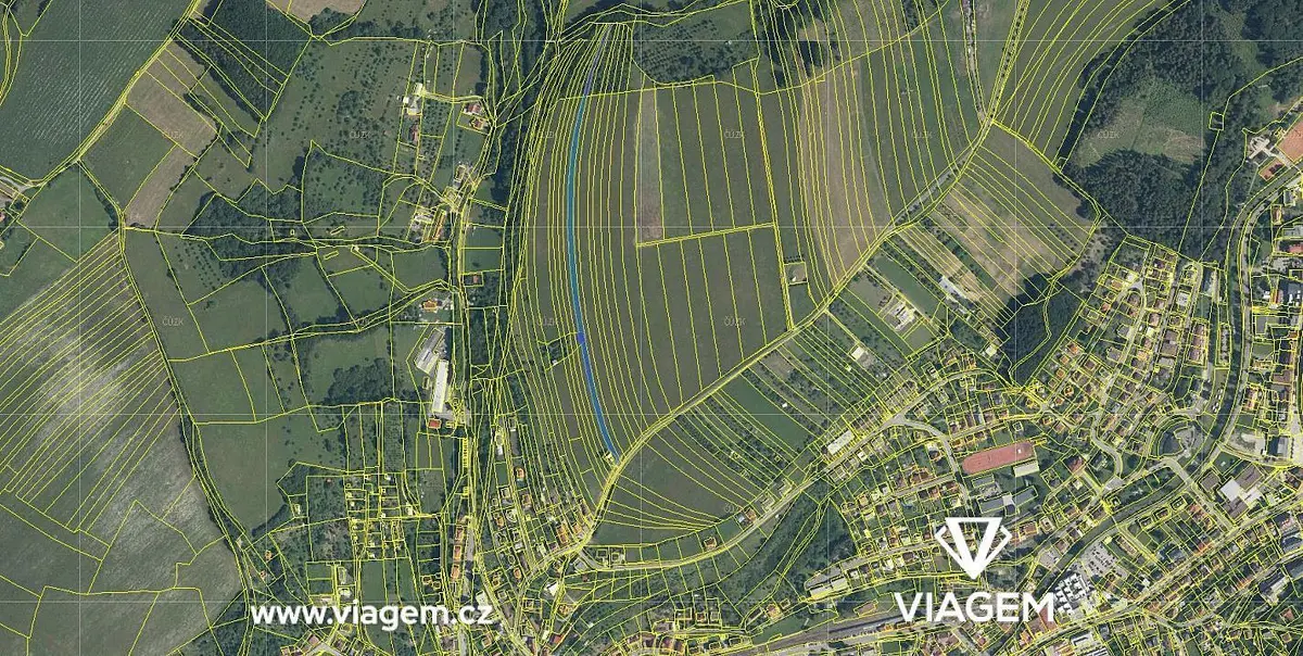 Prodej pozemku 2570 m², Luhačovice · okres Zlín