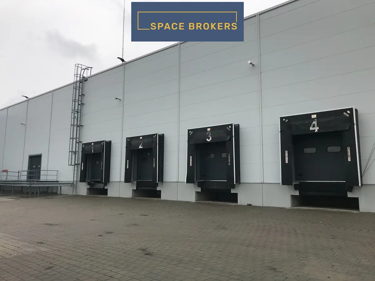 Pronájem komerčního prostoru 5237 m², Brno