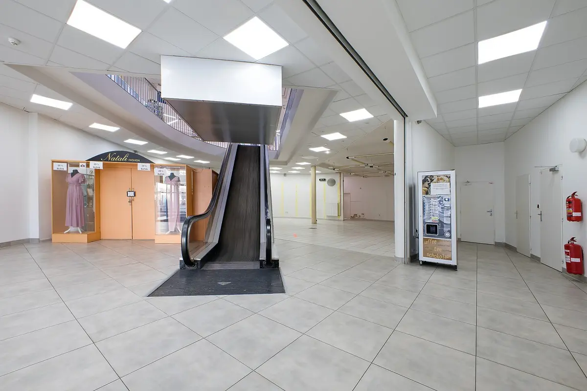 Pronájem komerčního prostoru 209 m², Masarykovo náměstí · Uherské Hradiště
