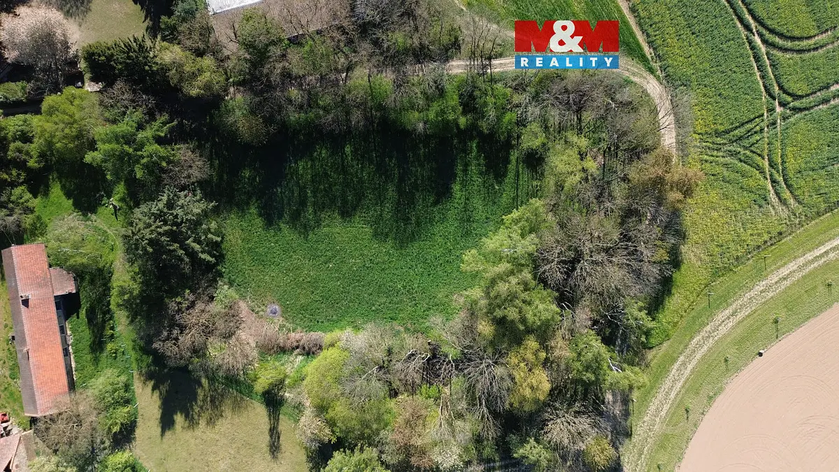 Prodej pozemku 974 m², Bečváry - Horní Jelčany · okres Kolín