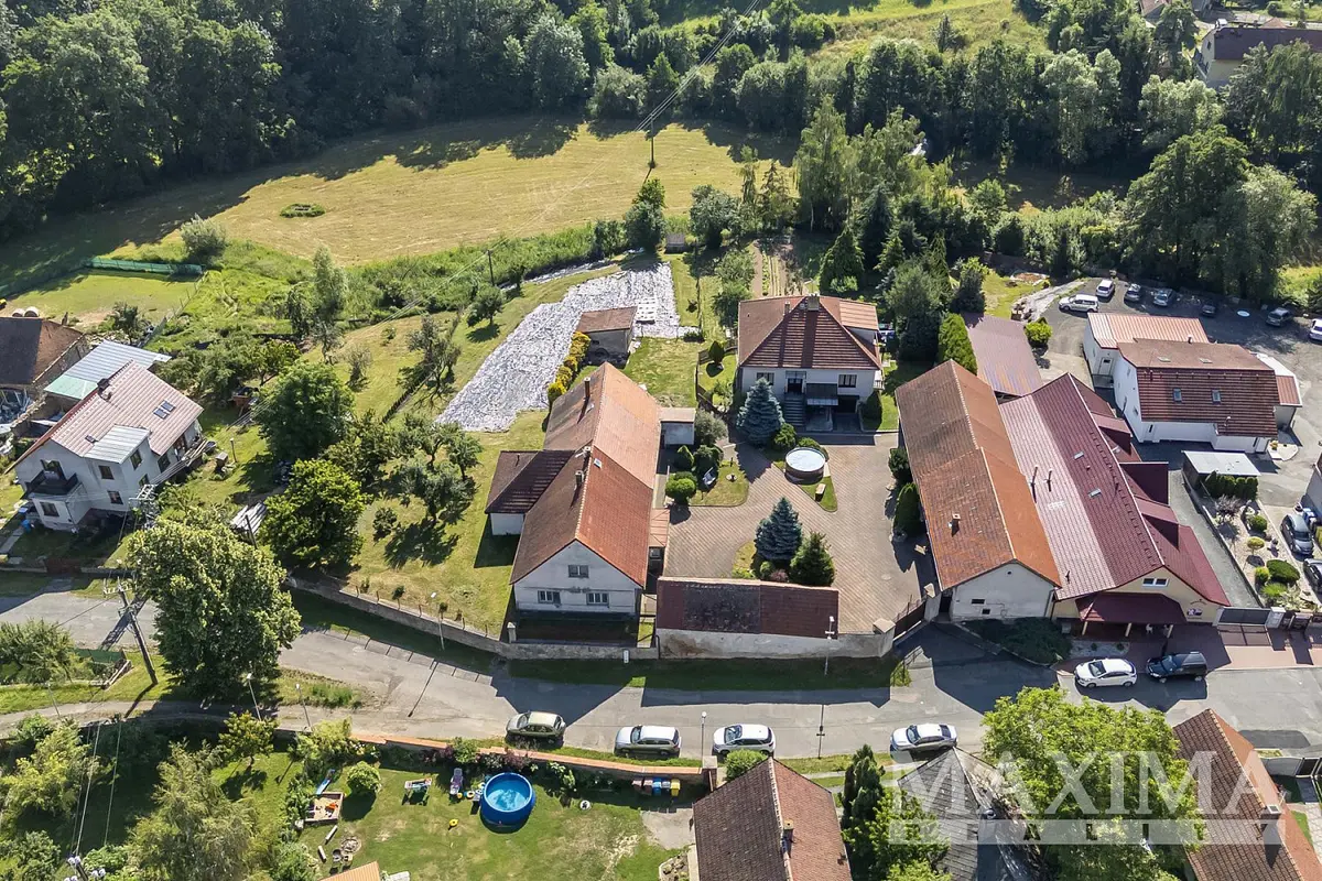 Prodej domu 340 m², Bečváry - Červený Hrádek · okres Kolín