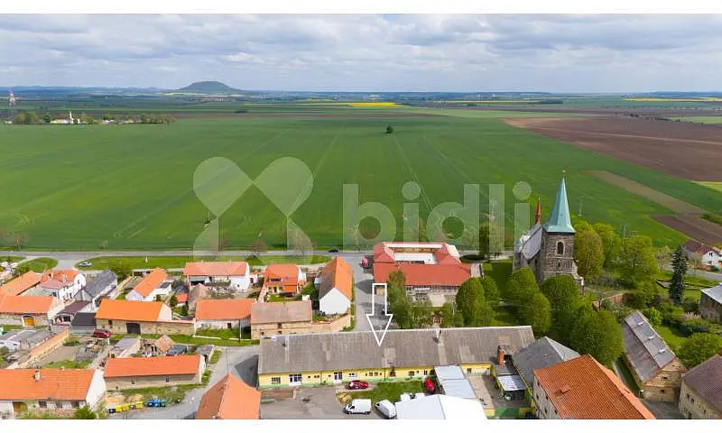 Prodej komerčního prostoru 890 m², Martiněves - Charvatce · okres Litoměřice