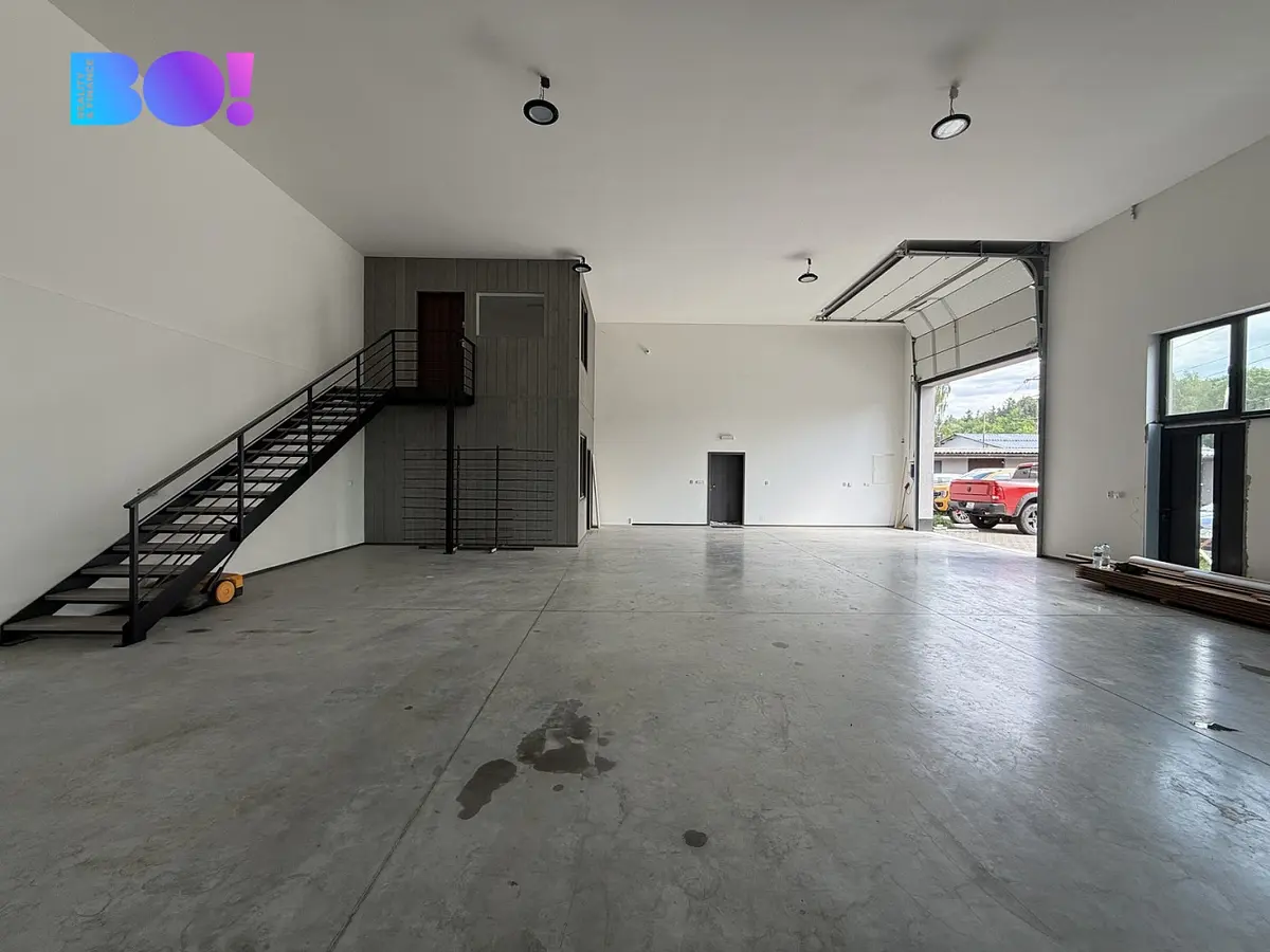 Pronájem komerčního prostoru 230 m², Zahradní · Jablunkov