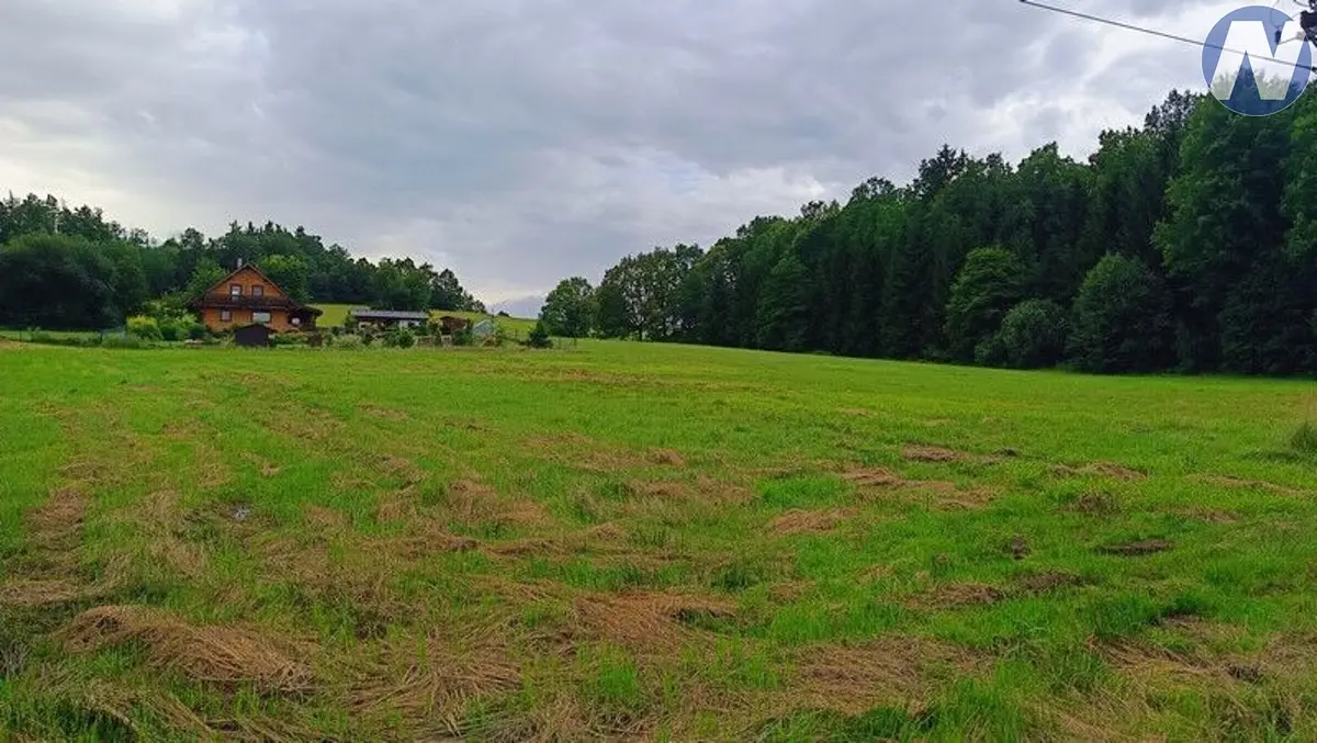 Prodej pozemku 4398 m², Hracholusky · okres Prachatice