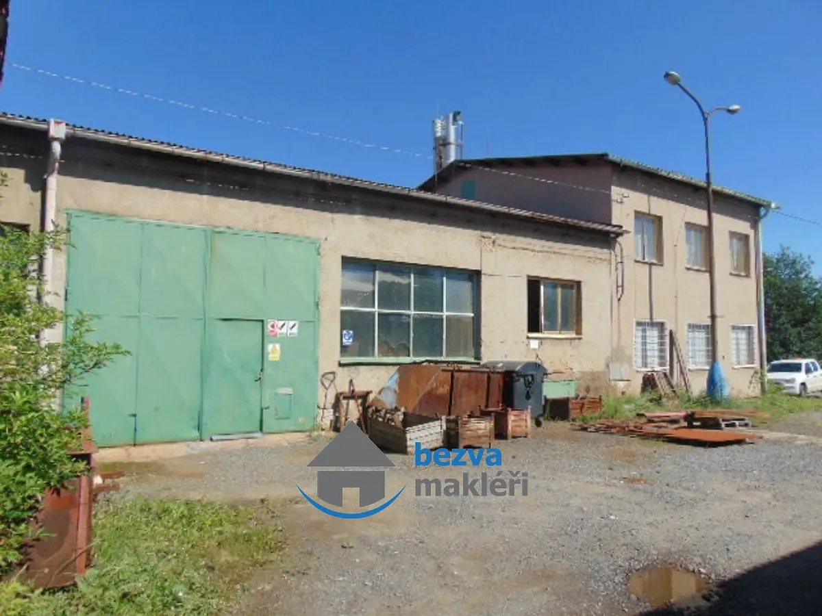 Pronájem komerčního prostoru 311 m², Skuteč