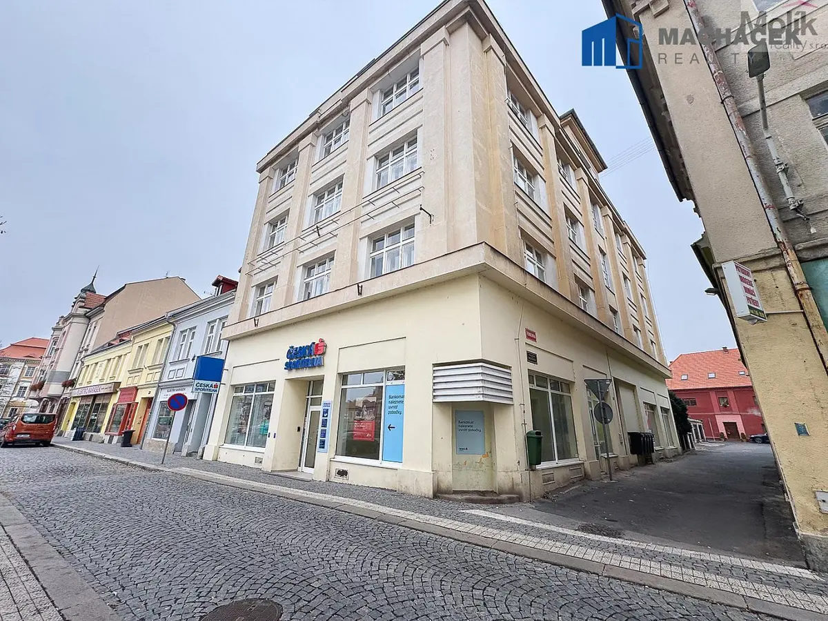 Pronájem komerčního prostoru 180 m², Ferrerova · Duchcov