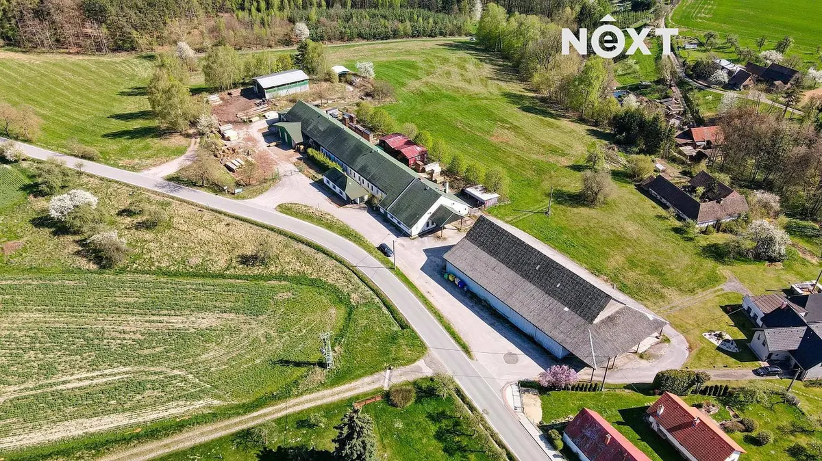 Prodej komerčního prostoru 900 m², Trotina · okres Trutnov