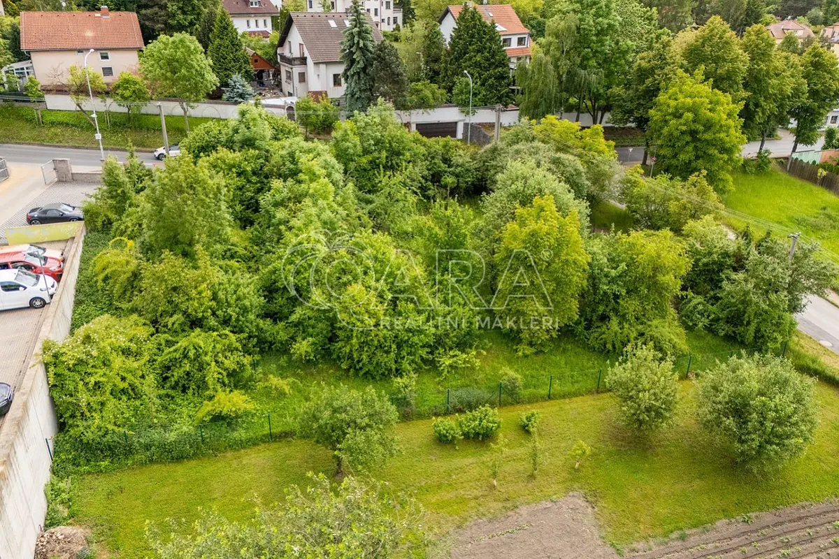 Prodej pozemku 1049 m², Zdiby