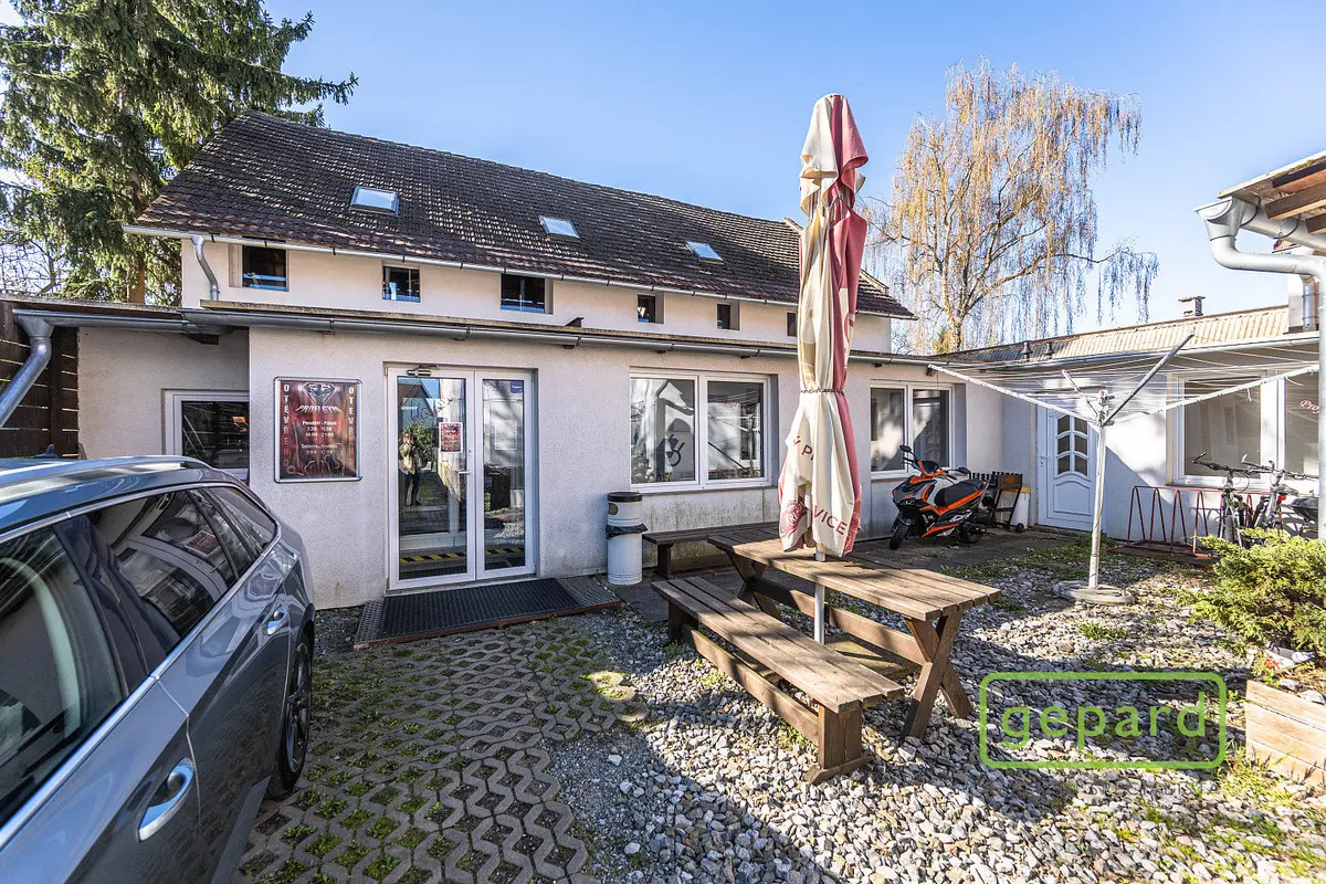 Prodej komerčního prostoru 569 m², Lidická · Středokluky