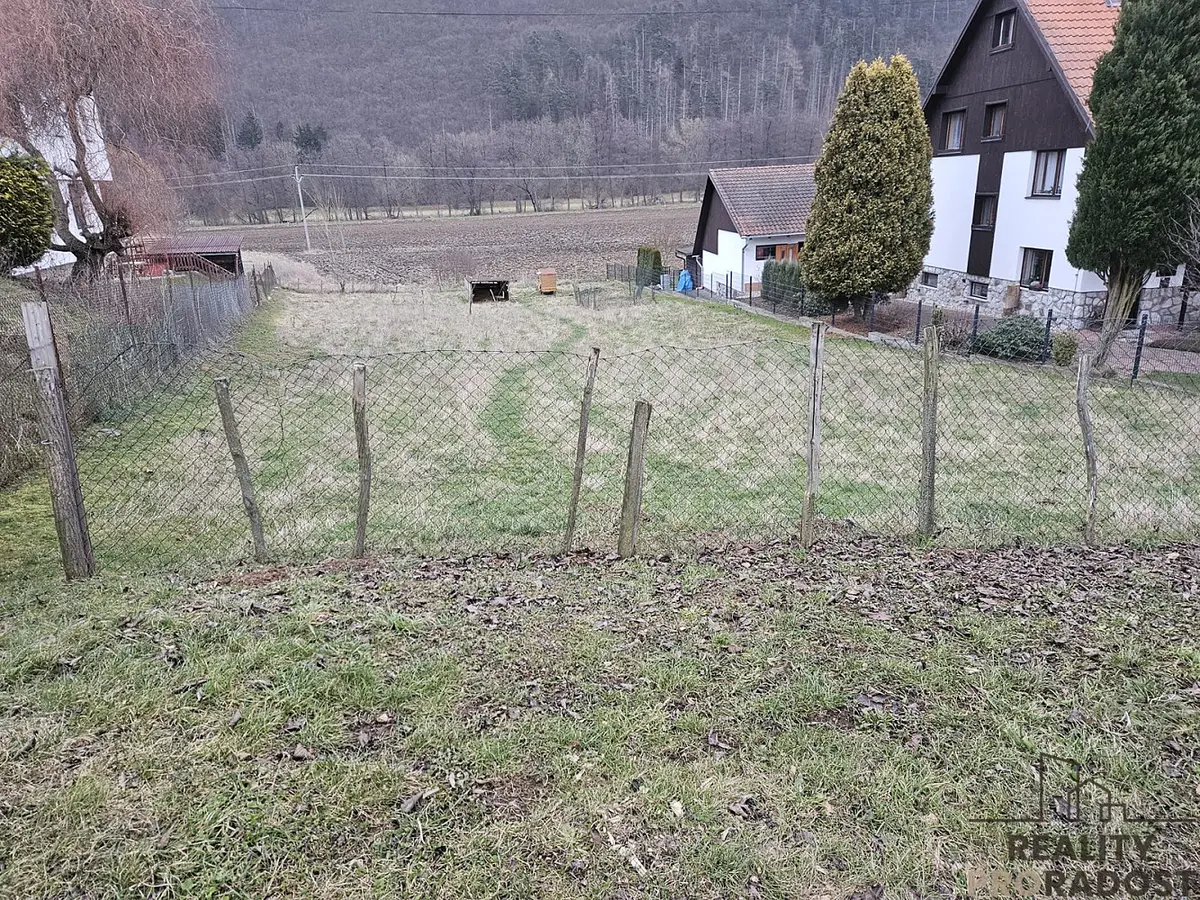 Prodej pozemku 1317 m², Nedvědice · okres Brno-venkov