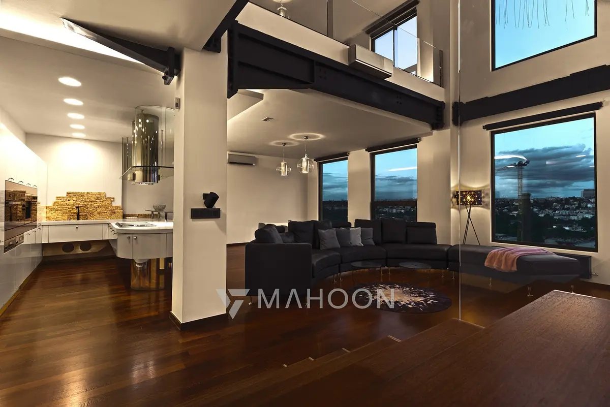Prodej bytu 3+kk 305 m², Křížová · Smíchov