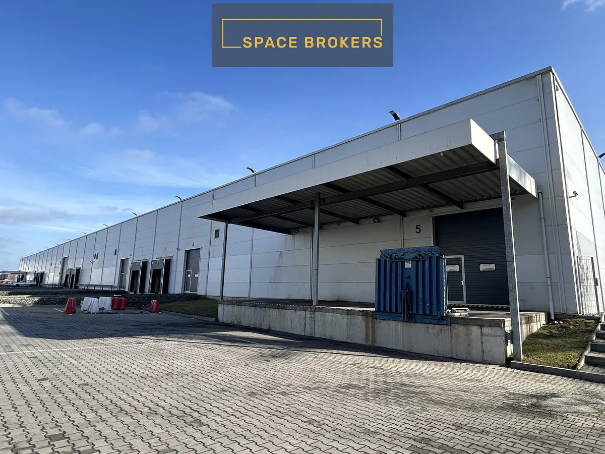 Pronájem komerčního prostoru 2036 m², Plzeň