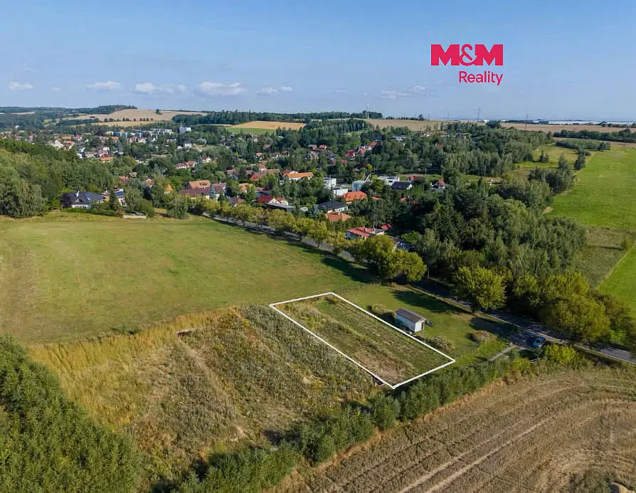 Prodej pozemku 800 m², Velké Popovice