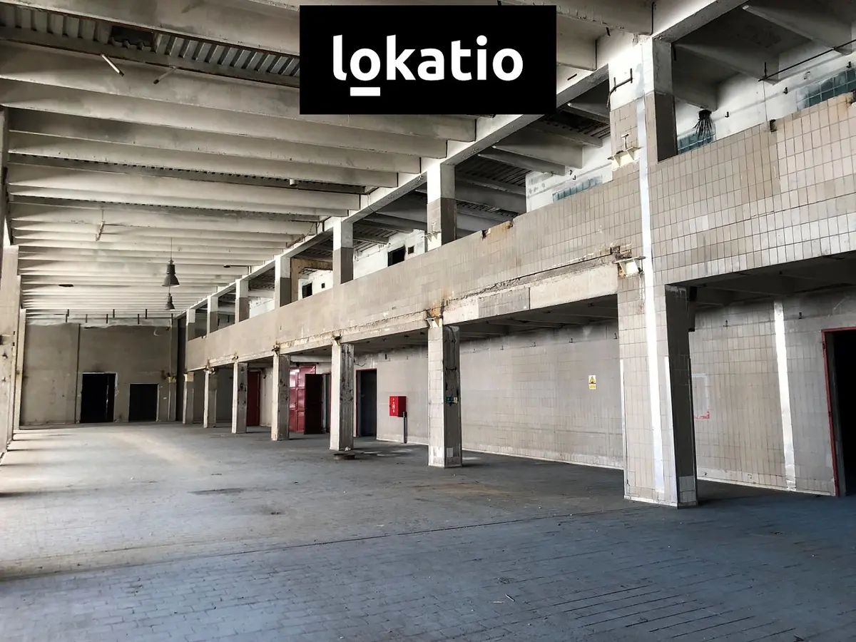 Pronájem komerčního prostoru 3000 m², Holice · Olomouc