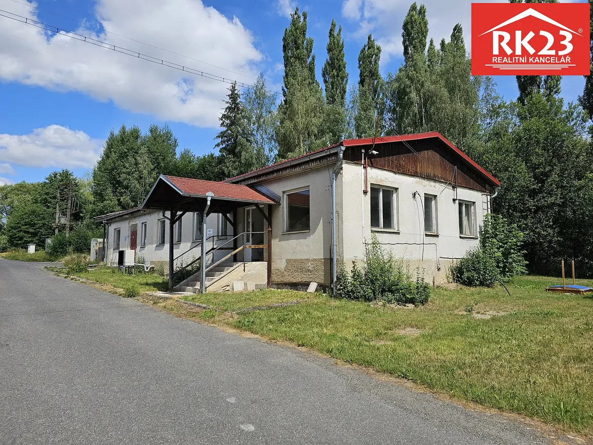 Pronájem komerčního prostoru 181 m², Velká Hleďsebe