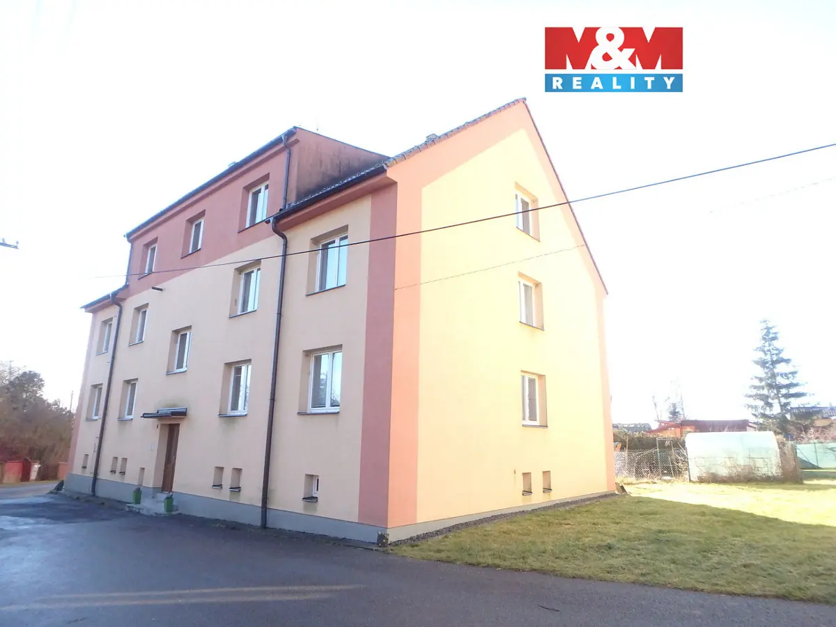 Prodej bytu 3+1 88 m², Černá v Pošumaví - Bližná · okres Český Krumlov