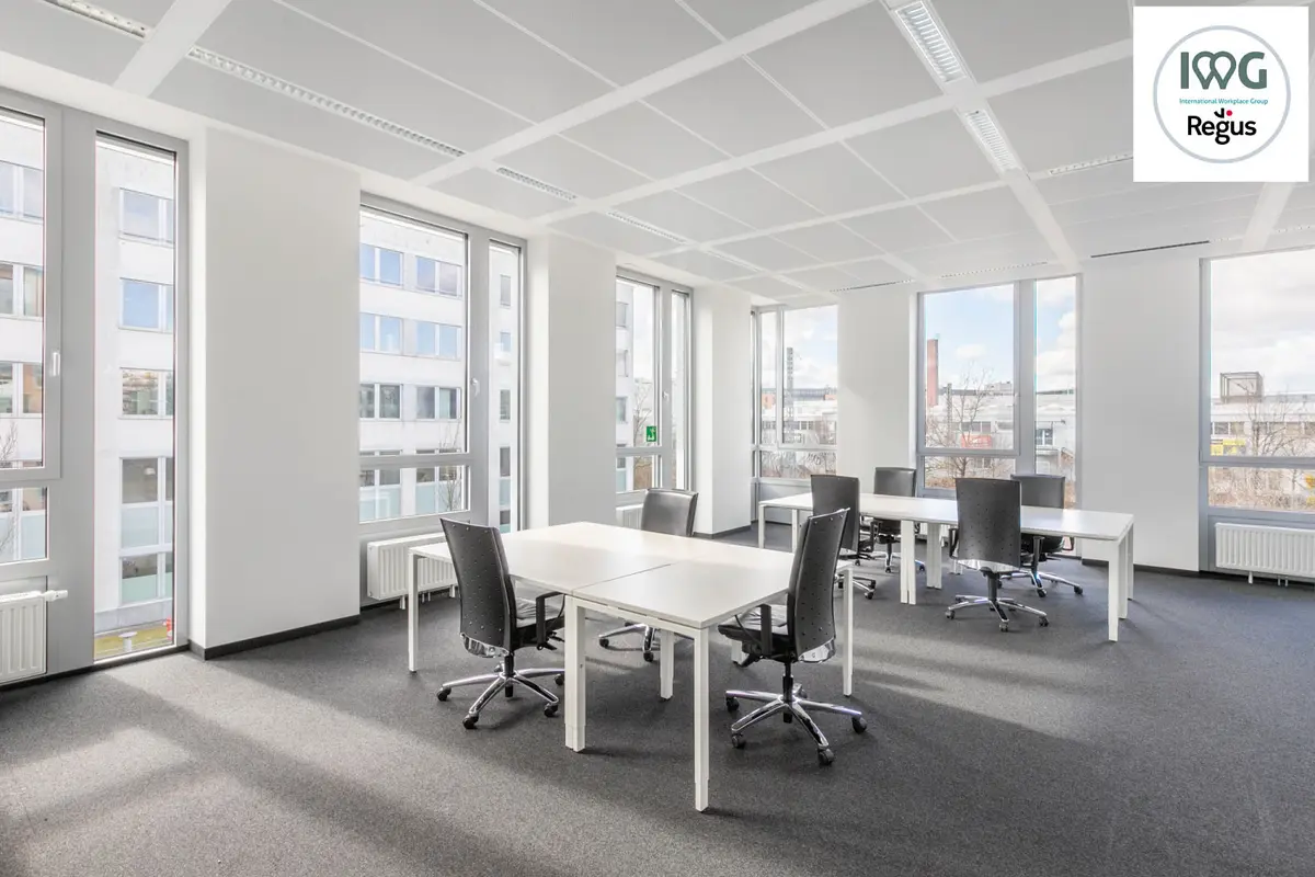 Pronájem komerčního prostoru 75 m², Karlín