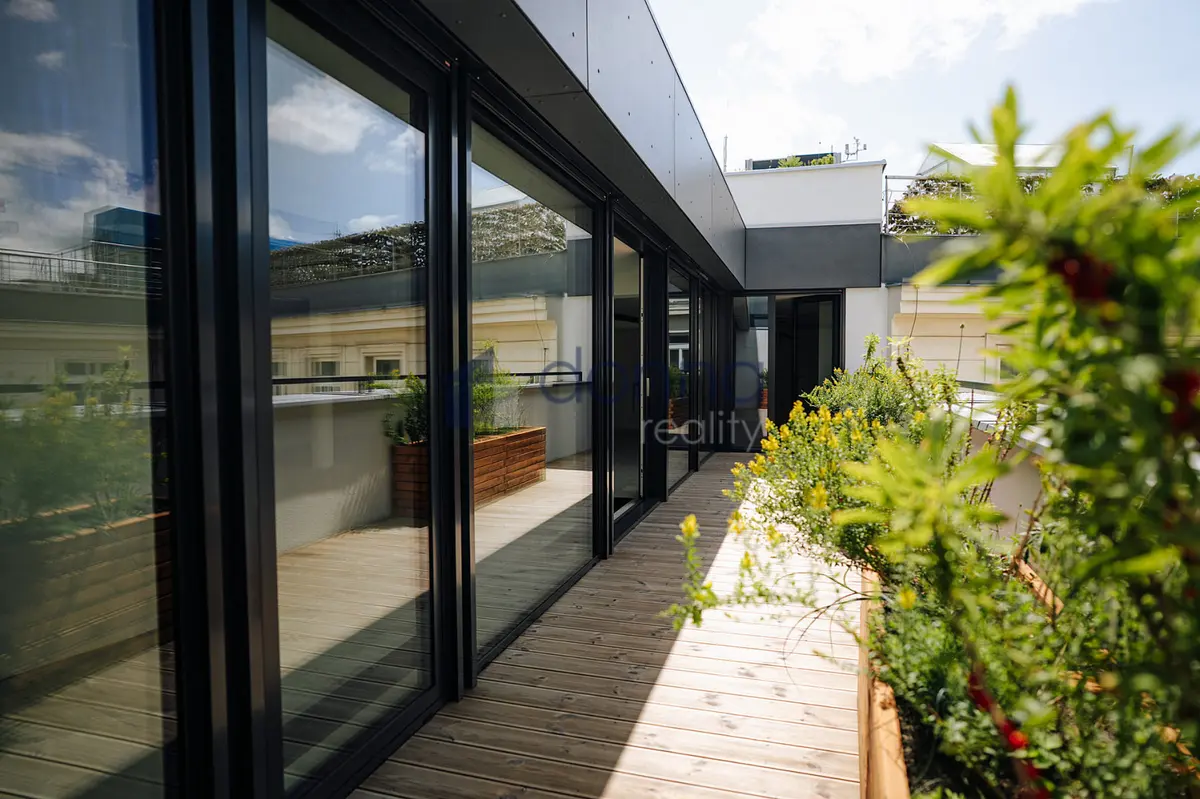 Pronájem komerčního prostoru 511 m², Nové Město
