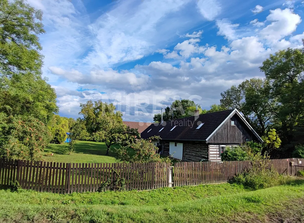Prodej domu 185 m², Chotěšice - Nouzov · okres Nymburk