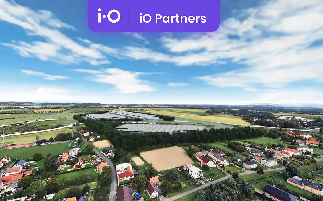 Pronájem komerčního prostoru 5000 m², Hladké Životice