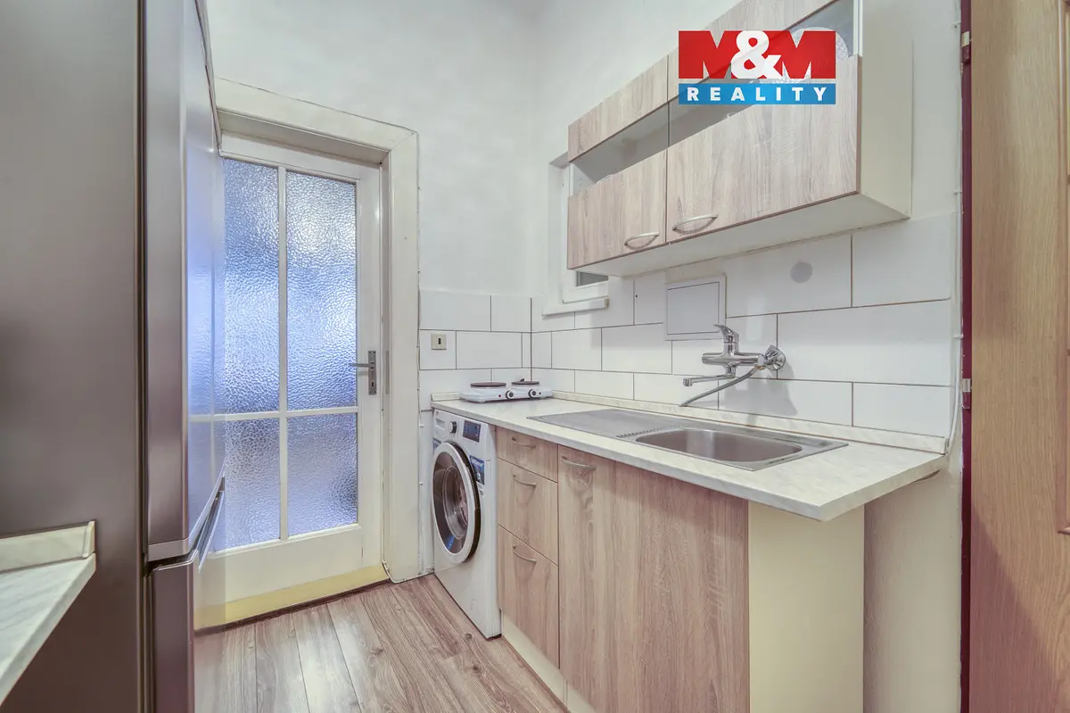 Prodej bytu 1+kk 30 m², Rokycanská · Doubravka · Plzeň