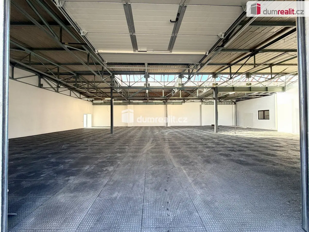 Pronájem komerčního prostoru 474 m², Vimperk