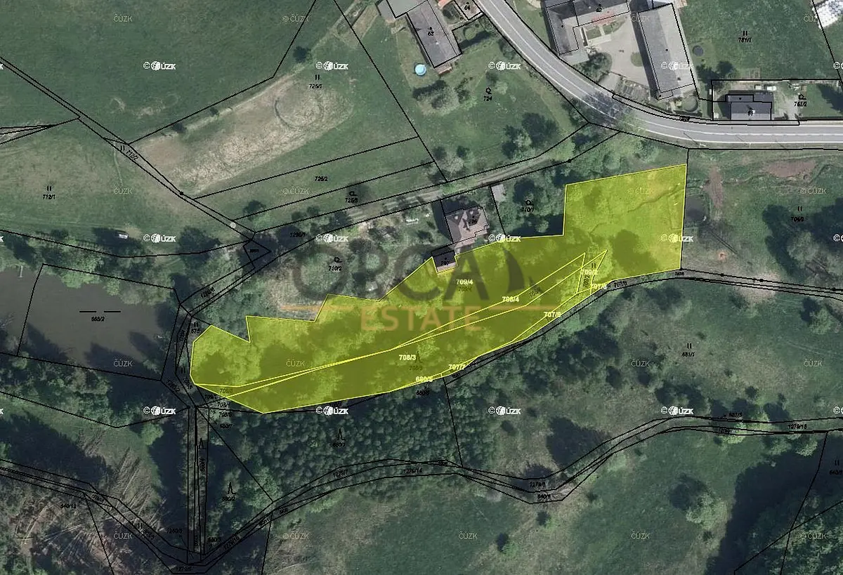 Prodej pozemku 2202 m², Hronov · okres Náchod
