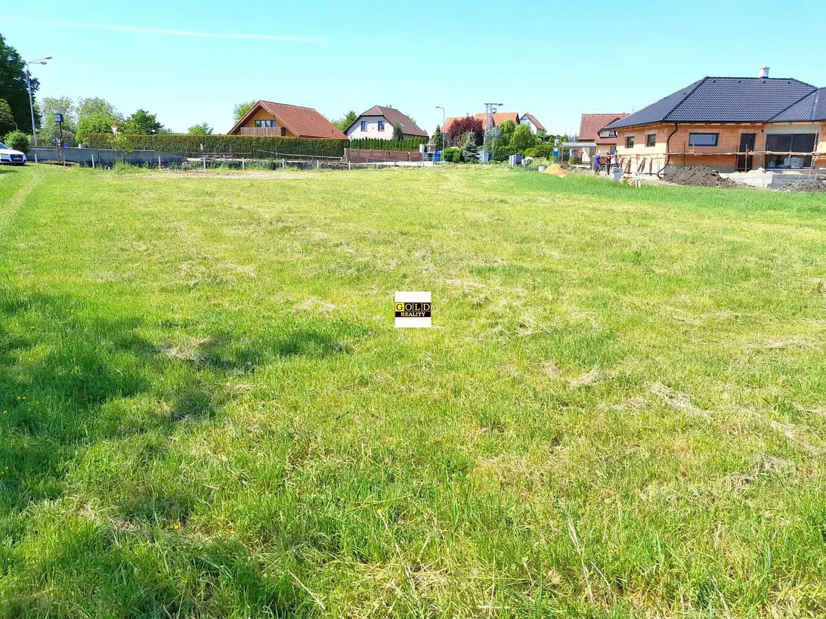 Prodej pozemku 1392 m², Plazy - Valy · okres Mladá Boleslav