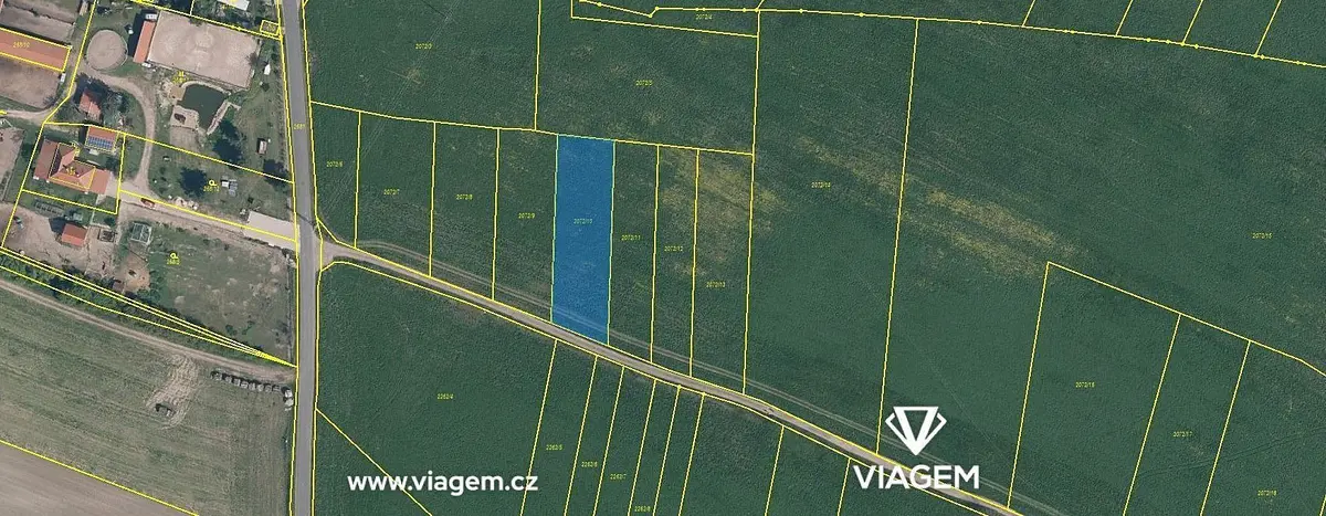 Prodej pozemku 386 m², Bechlín · okres Litoměřice