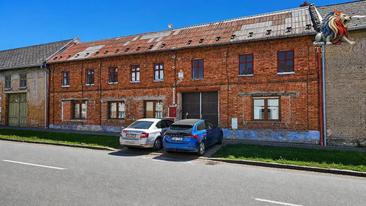 Prodej domu 150 m², Ústín