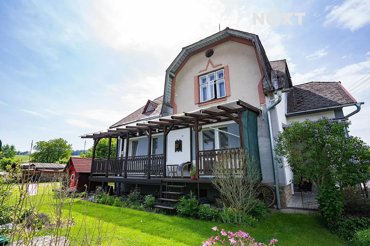 Prodej domu 178 m², Dvorská · Dlouhoňovice