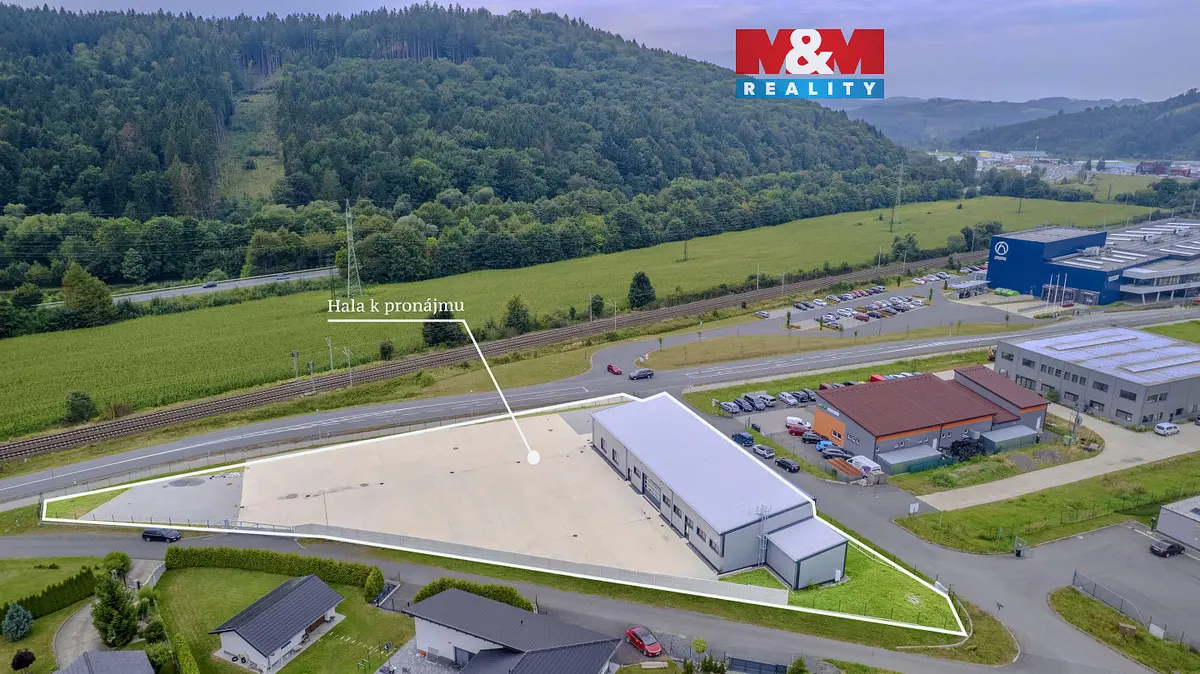 Pronájem komerčního prostoru 511 m², Bobrky · Vsetín