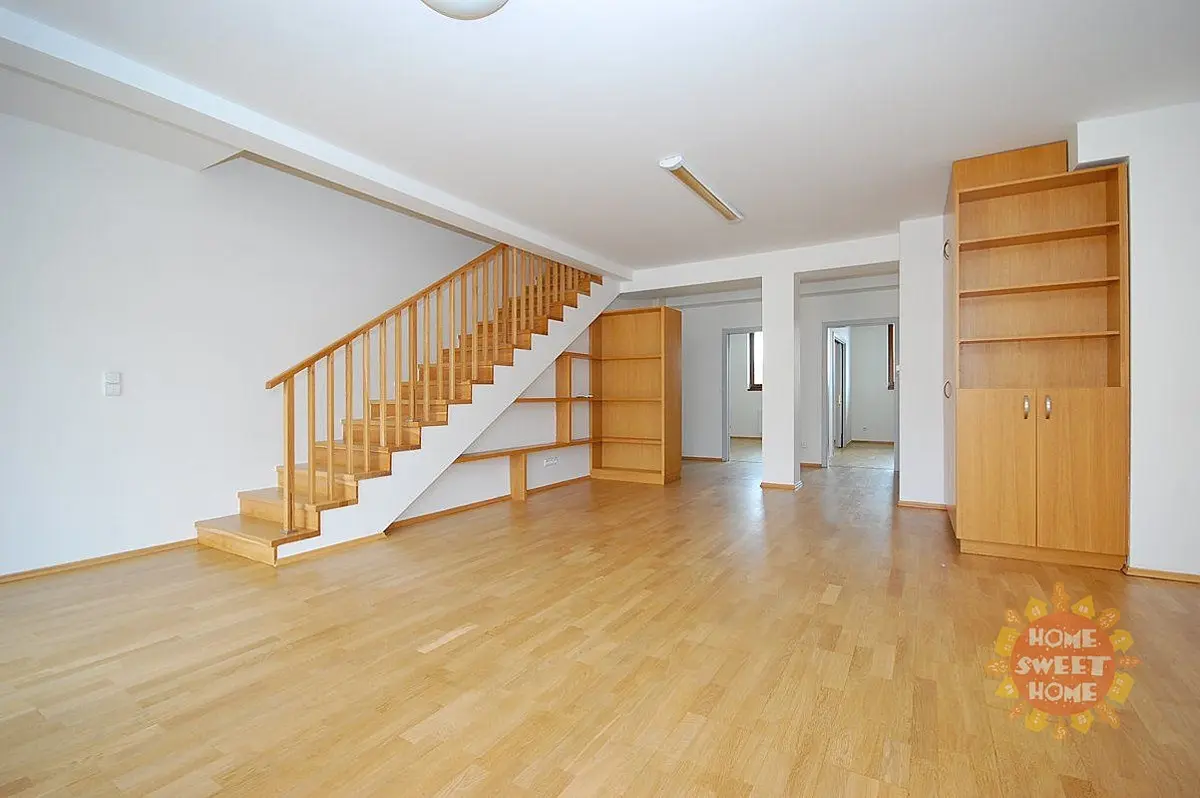 Pronájem komerčního prostoru 147 m², Kartouzská · Smíchov