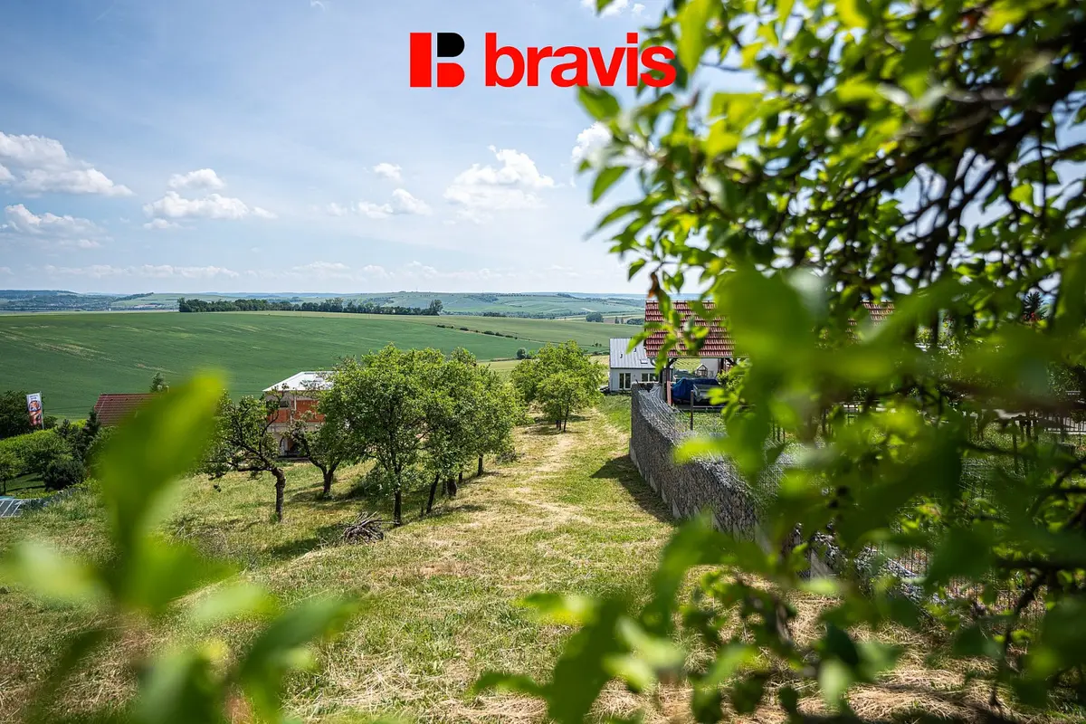 Prodej pozemku 323 m², Viničné Šumice · okres Brno-venkov
