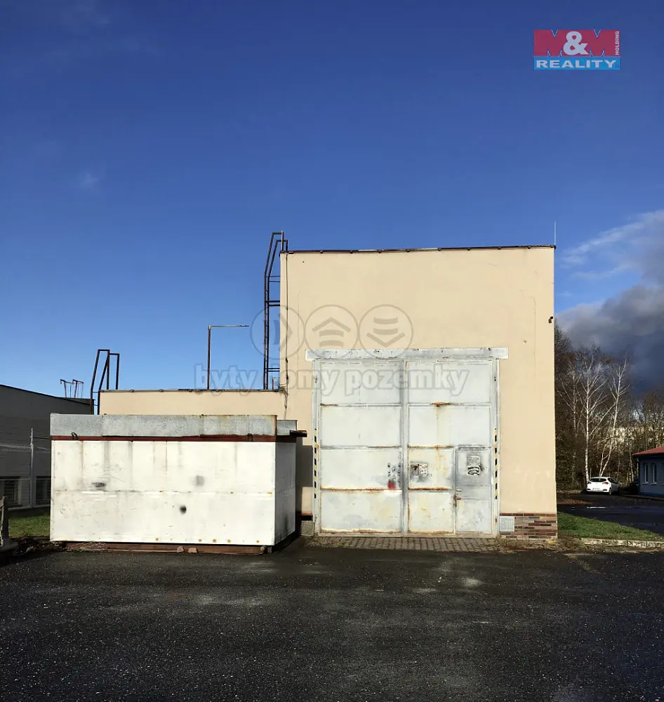 Pronájem komerčního prostoru 179 m², Louny
