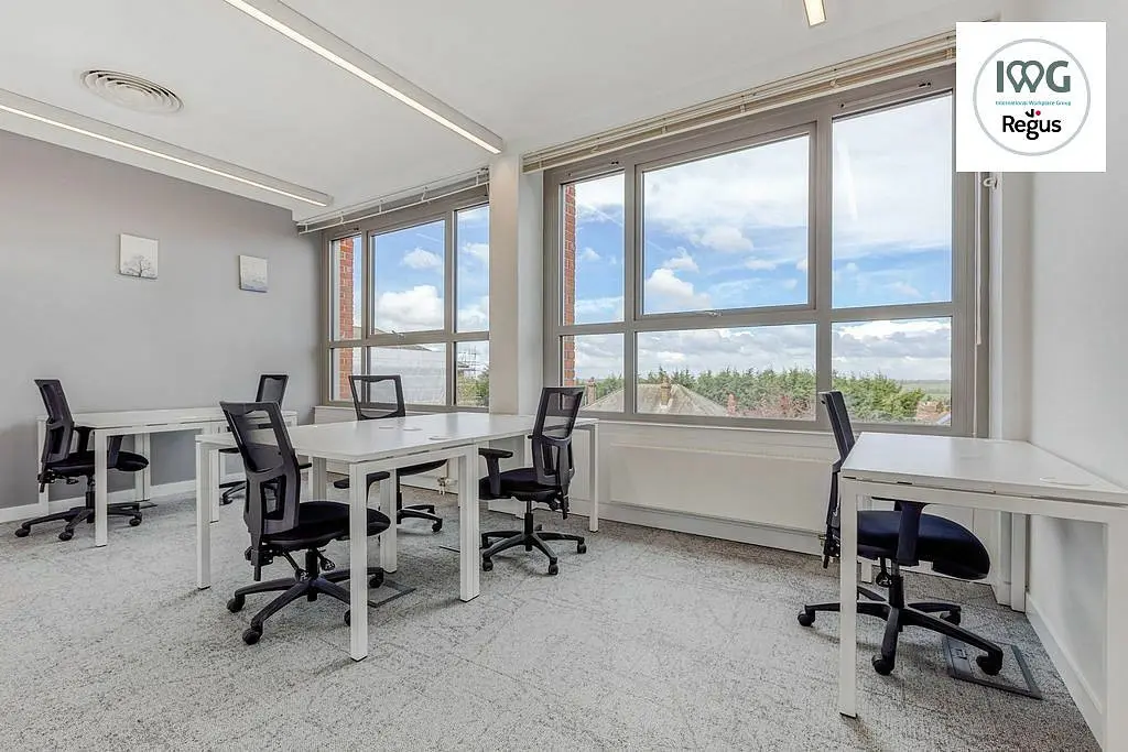 Pronájem komerčního prostoru 75 m², Lomnického · Nusle