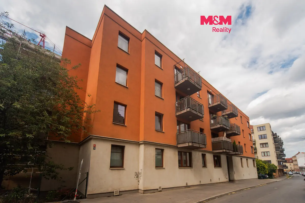 Pronájem bytu 1+kk 31 m², Na Neklance · Smíchov