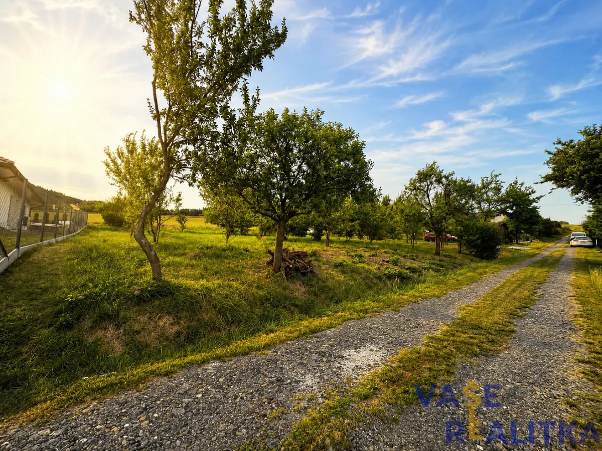 Prodej pozemku 1132 m², Lukov · okres Zlín