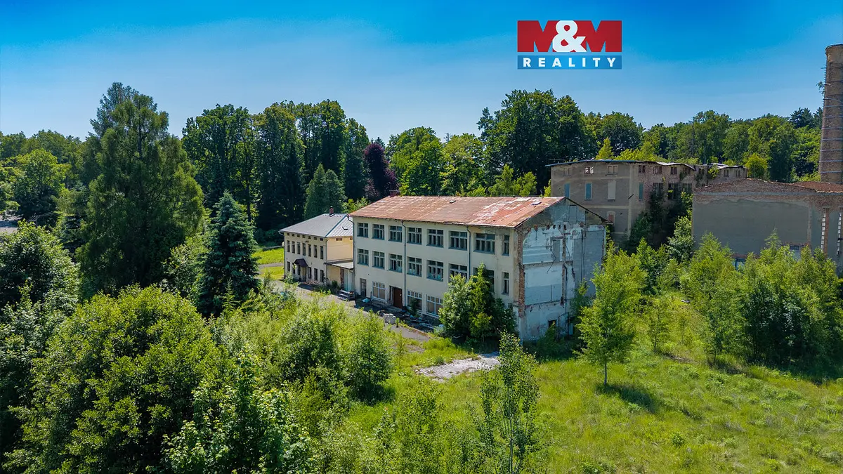 Prodej komerčního prostoru 1605 m², Krásná Lípa - Zahrady · okres Děčín