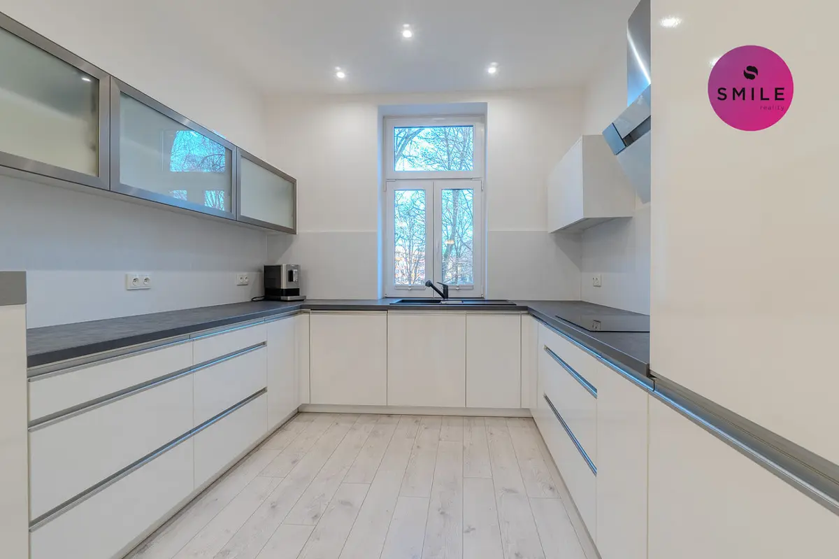 Pronájem bytu 3+1 100 m², Komenského · Místek · Frýdek-Místek