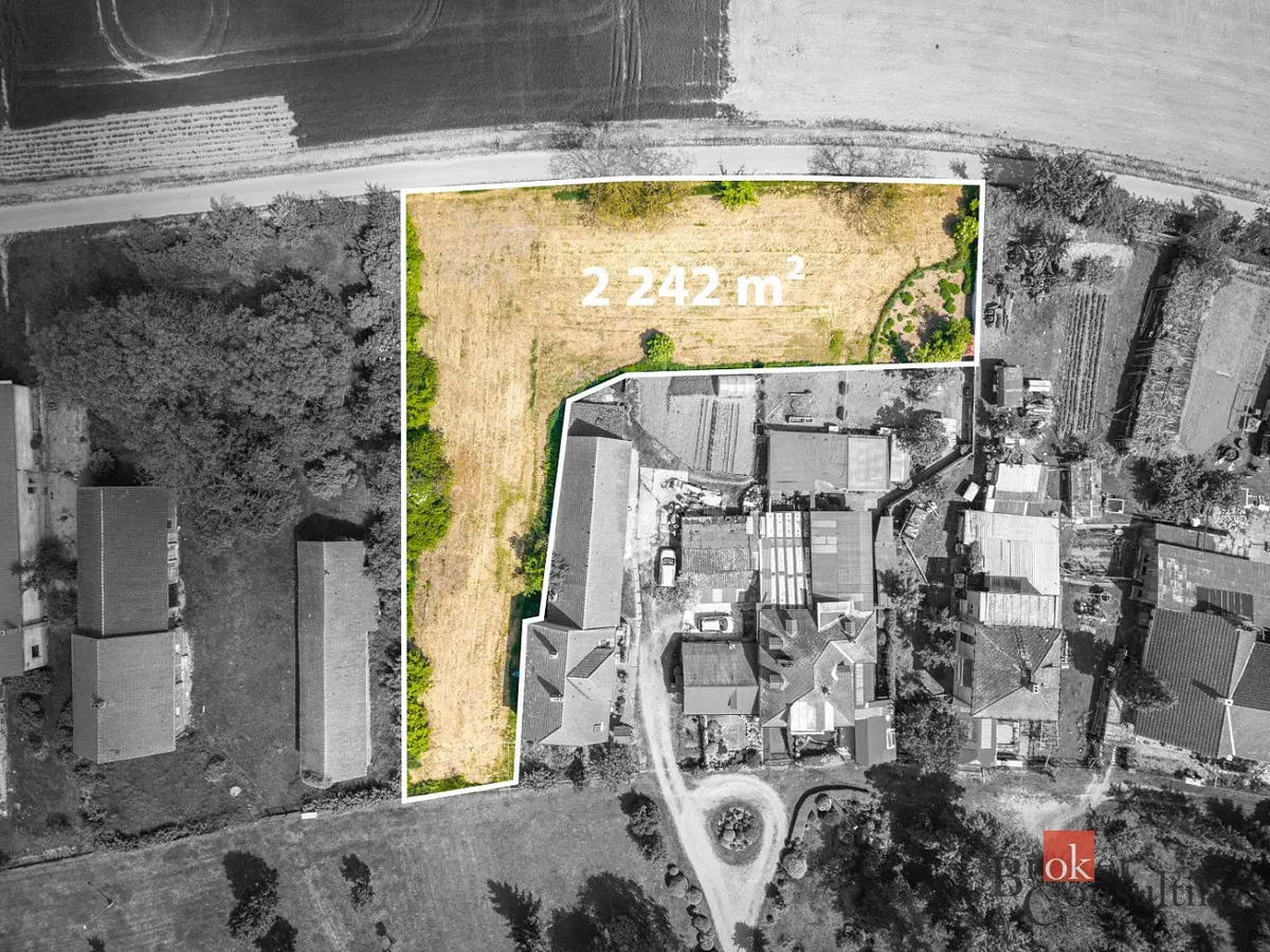 Prodej pozemku 242 m², Roudnice · okres Hradec Králové