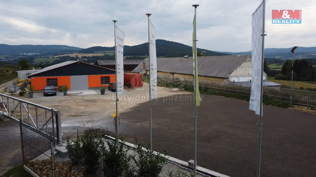 Pronájem komerčního prostoru 750 m², Běleč u Těšovic · Těšovice