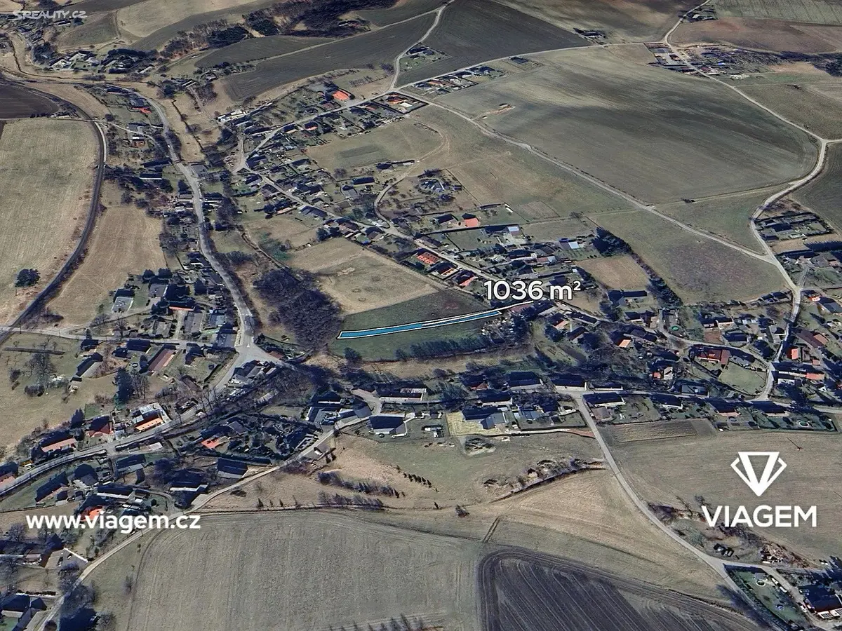 Prodej pozemku 1036 m², Červený Kostelec · okres Náchod
