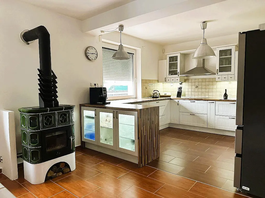 Prodej domu 235 m², Zlatá