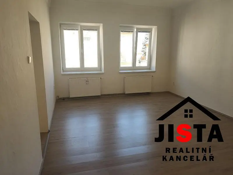 Pronájem bytu 2+kk 70 m², Bezručova · Šternberk