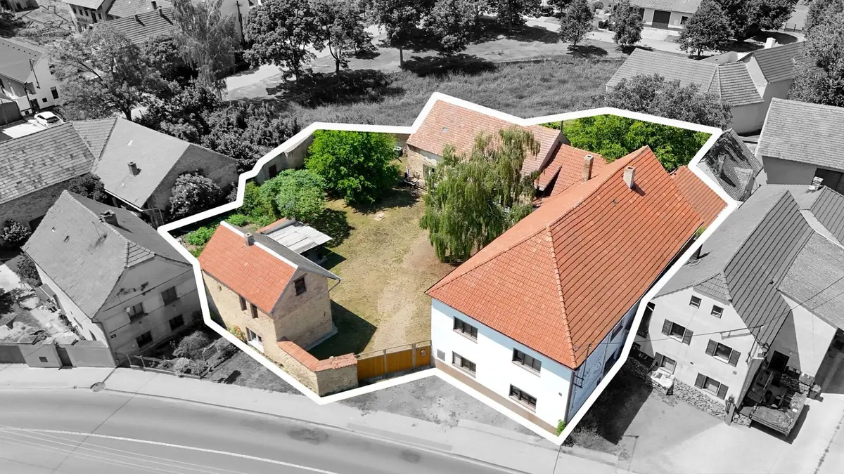 Prodej komerčního prostoru 435 m², Račiněves