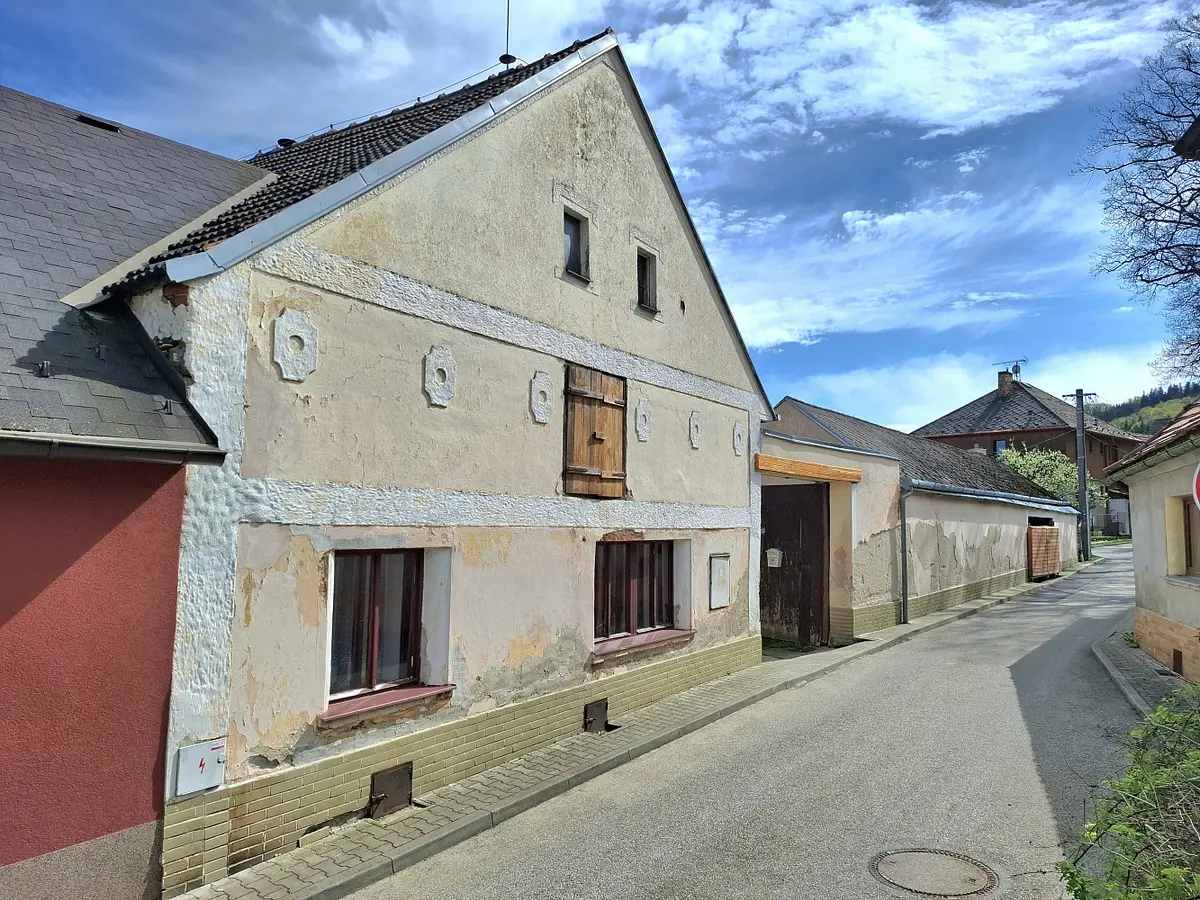 Prodej domu 182 m², Svatojánská · Lhenice