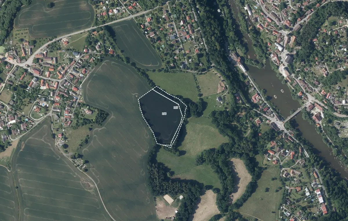 Prodej pozemku 735 m², Kamenný Přívoz - Hostěradice · okres Praha-západ