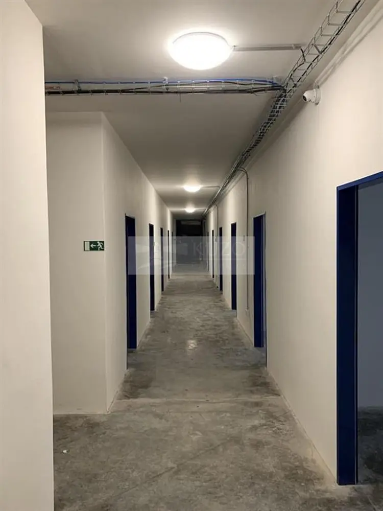 Pronájem komerčního prostoru 14 m², Dobříč u Prahy · Dobříč